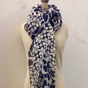 Coach 100%silk scarf double C pattern navy&white